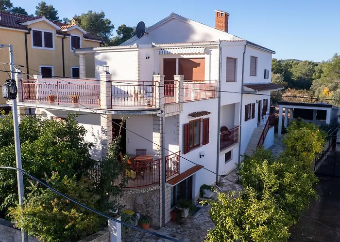 Dalero 1 By Interhome *